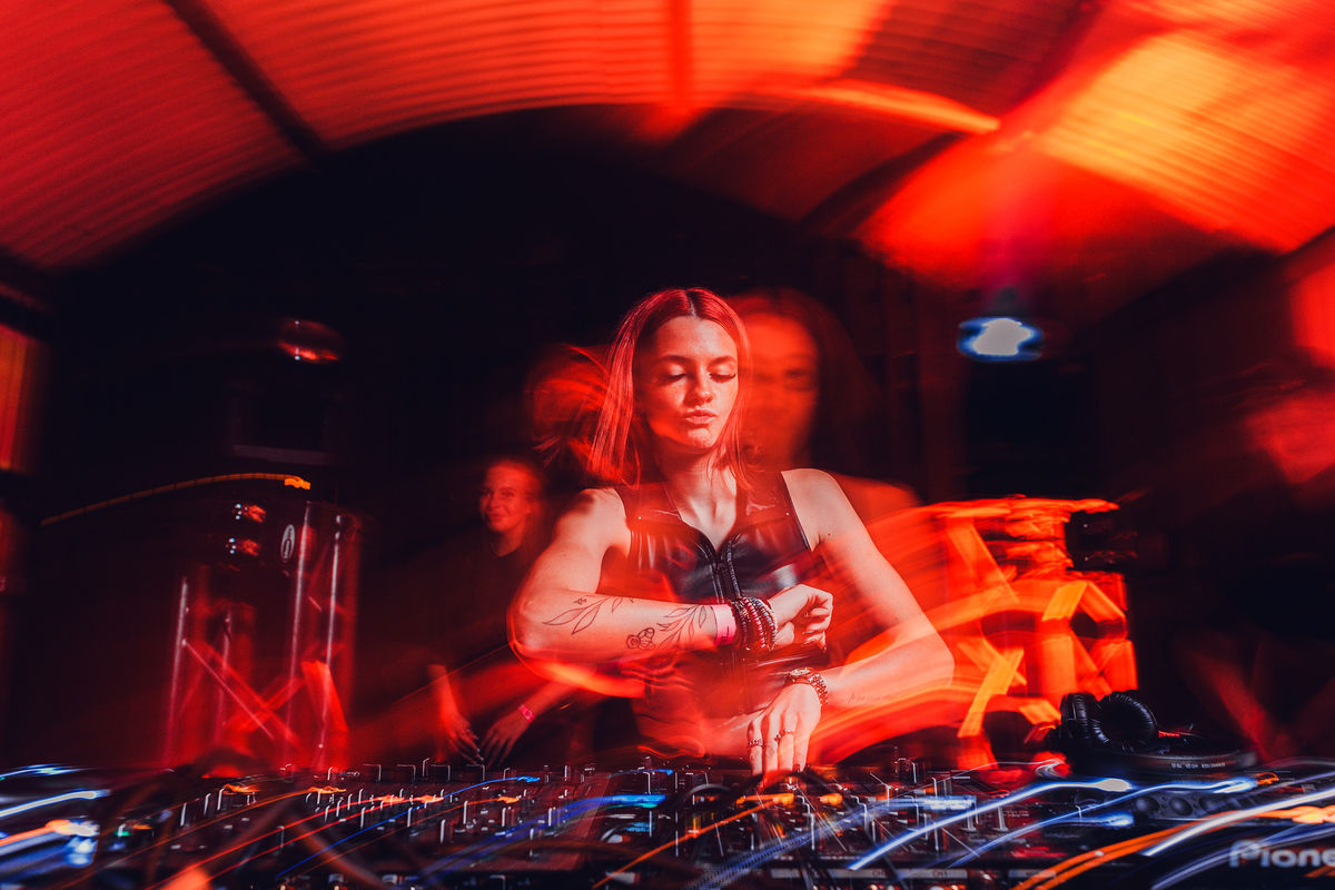 Loading... just a sec